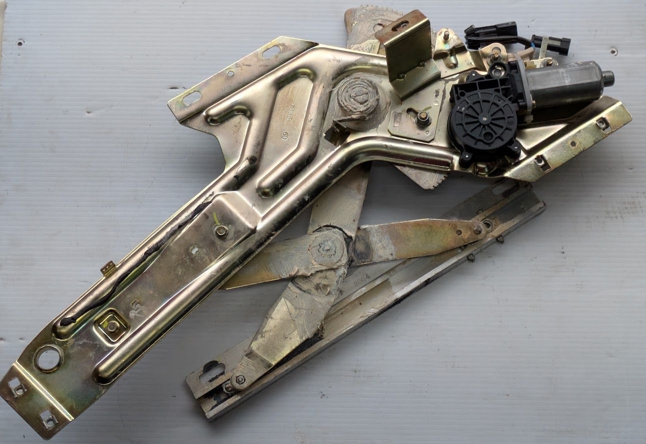 FERRARI 360 COUPE SPIDER PARTS LEFT DOOR WINDOW REGULATOR LIFT 69919900
