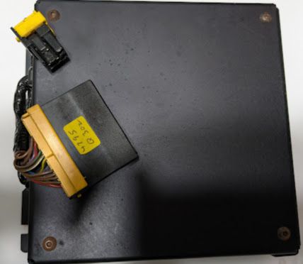 96 -99 BENTLEY TURBO R SUSPENSION VARIABLE CONTROL MODULE UD74215