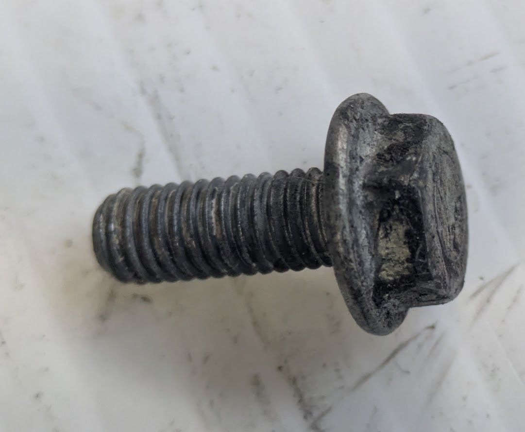 Ferrari 360 ENGINE PART CAMSHAFT GEAR BOLT 181336 img