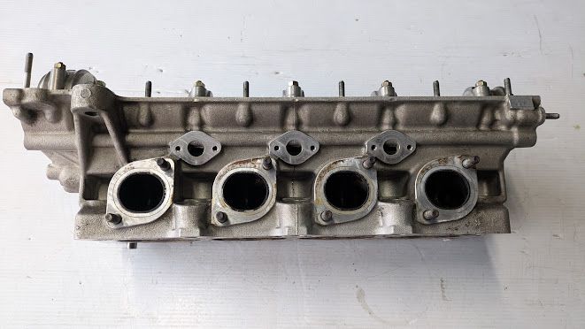 Ferrari 360 ENGINE PART CYLINDER HEAD LEFT SIDE WITH VALVES 212393