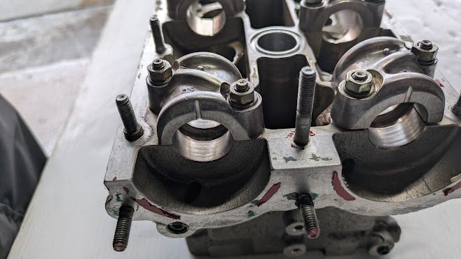Ferrari 360 ENGINE PART CYLINDER HEAD LEFT SIDE WITH VALVES 212393