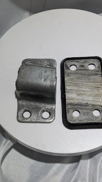 FERRARI 308 GTSi PART LEFT DOOR LOCK STRIKER 20019204