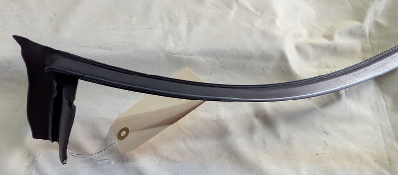 FERRARI 360 SPIDER PARTS LEFT DOOR GLASS WIPER SEAL INNER 65544700