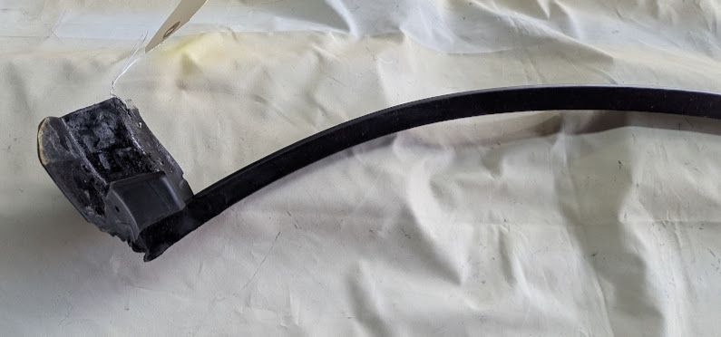 FERRARI 360 SPIDER PARTS LEFT DOOR GLASS WIPER SEAL INNER 65544700