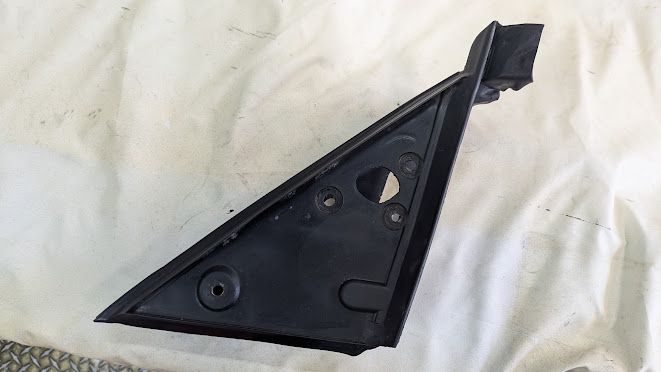 FERRARI 360 SPIDER PARTS RIGHT DOOR MIRROR SEAL GASKET 65226100 pre owned