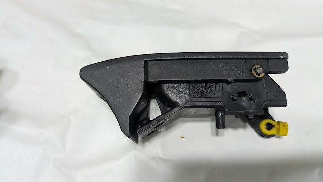 FERRARI 360 MODENA SPIDER RIGHT DOOR INNER HADLE  66217700