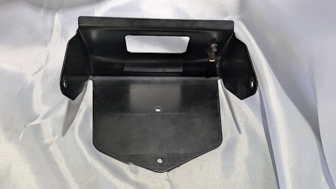 FERRARI 360 PART REAR ENGINE HOOD LID LATCH SHIELD cover 65756100/2