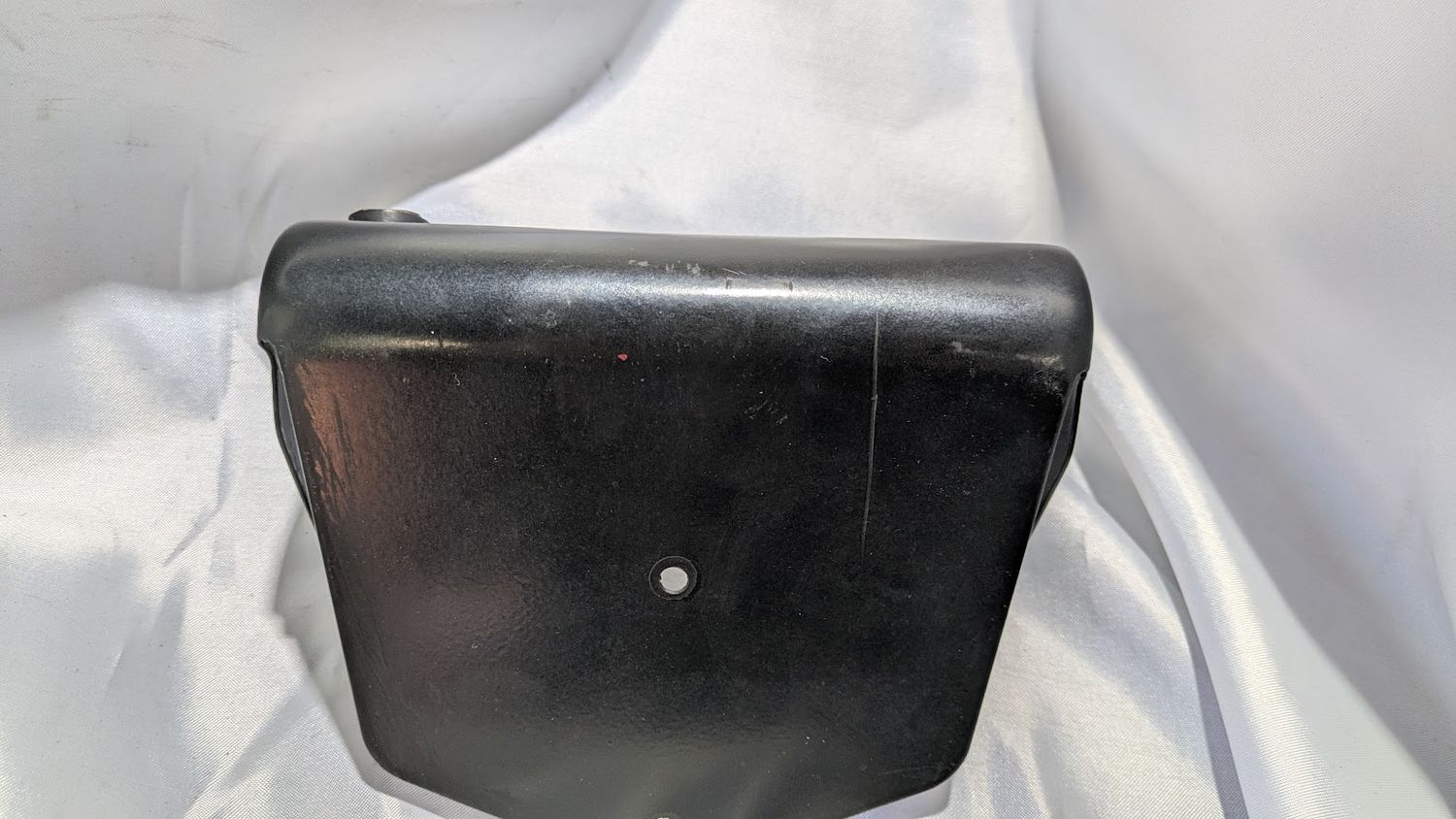 FERRARI 360 PART REAR ENGINE HOOD LID LATCH SHIELD cover 65756100/2