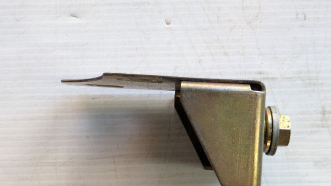 FERRARI 456 REAR BUMPER FASTENING LEFT SIDE OUTTER BRACKET 65236000