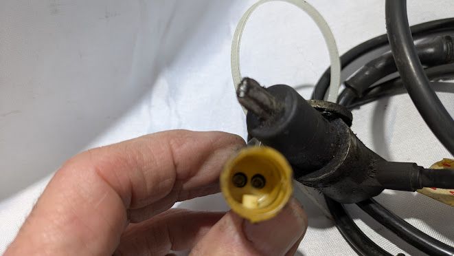 ROLLS ROYCE SILVER SPUR SPIRIT BENTLEY TURBO DAWN ABS REAR SENSOR UR27227