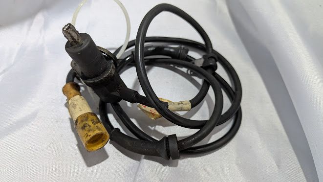 ROLLS ROYCE SILVER SPUR SPIRIT BENTLEY TURBO DAWN ABS REAR SENSOR UR27227