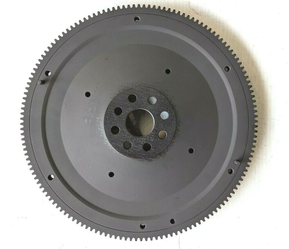FERRARI 308 PARTS engine flywheel WITH RING GEAR PRE OWNED 115154