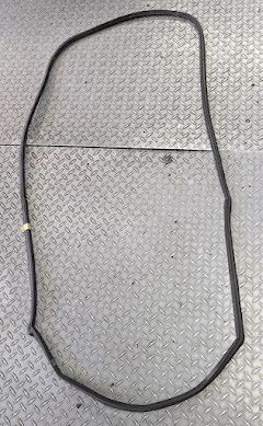 Rolls Royce Silver Shadow ALL YEARS RIGHT REAR DOOR SEAL UB31536