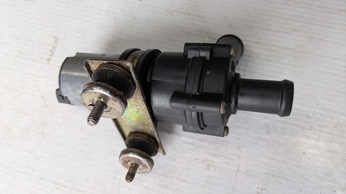 Ferrari 360 part HEATER AUXILIARY WATER PUMP 65460300