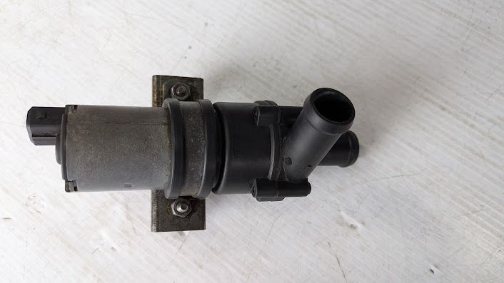Ferrari 360 part HEATER AUXILIARY WATER PUMP 65460300