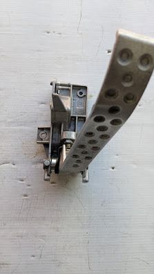 Ferrari 360 spider accelerator pedal AND base assembly  170038