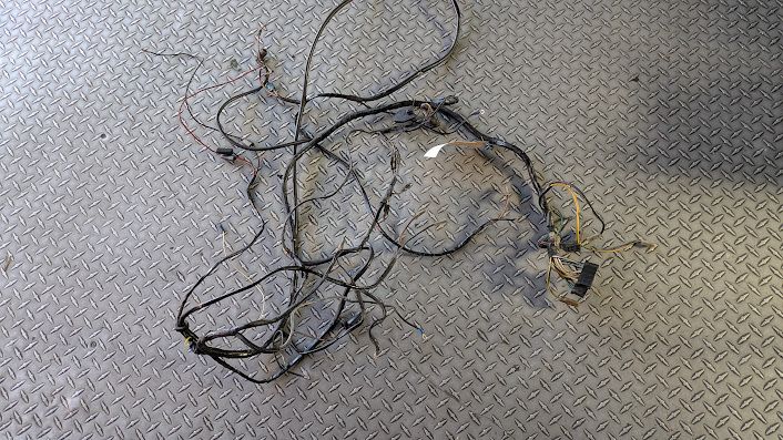 ROLLS ROYCE SILVER SHADOW II RIGHT FRONT WIRING HARNESS TO HEADLIGHTS