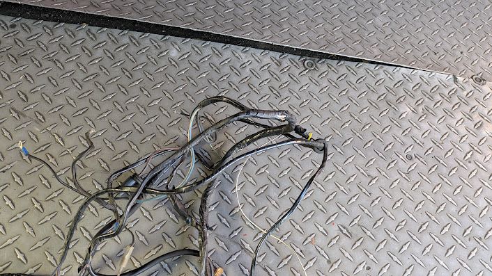 ROLLS ROYCE SILVER SHADOW II RIGHT FRONT WIRING HARNESS TO HEADLIGHTS