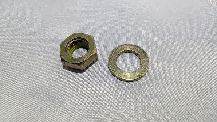 FERRARI 360 PART STEERING WHEEL CETER FASTENING NUT AND WASHER 101648