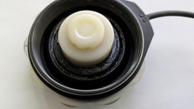 FERRARI PARTS  fuel tank GAS CAP 180320 WITH VALVE AND TETHER
