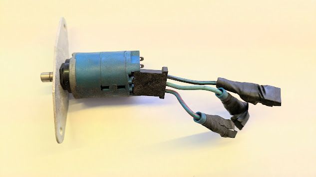 ROLLS ROYCE SILVER SHADOW I RADIO BALANCE CONTROL UD18041