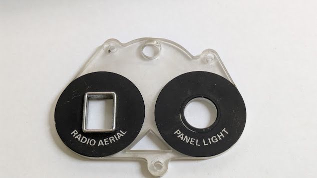 ROLLS ROYCE SILVER SHADOW DASHBOARD AERIAL RADIO AND PANEL LIGHT PLATE UD17731