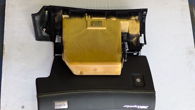 FERRARI 360 SPIDER PART GLOVE BOX LID BLACK complete with key 65078519