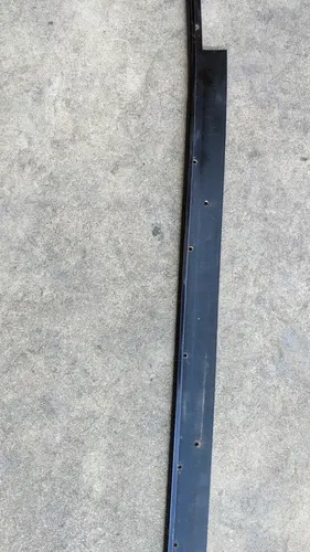 FERRARI 308 GTSi PARTS right DOOR WINDOW Belt molding 60508200