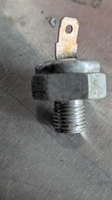 ROLLS Rolls Royce Silver  SHADOW BENTLEY R COOLANT OVER HEAT SENSOR UE37357