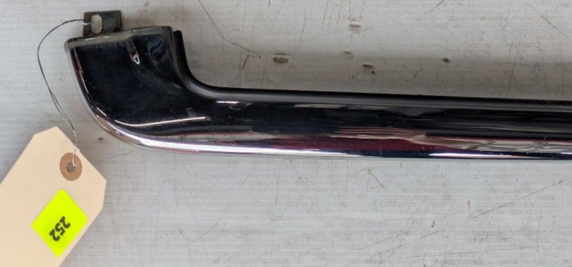 ROLLS ROYCE SILVER SPUR REAR BUMPER CHROME TRIM RIGHT  UT10015PG OEM