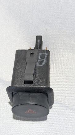 FERRARI 360 SPIDER PARTS EMERGENCY LIGHT SWITCH AT CENTER CONSOLE 229350