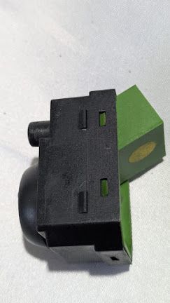 FERRARI 360 SPIDER PARTS MIRROR SWITCH AT CENTER CONSOLE 181275