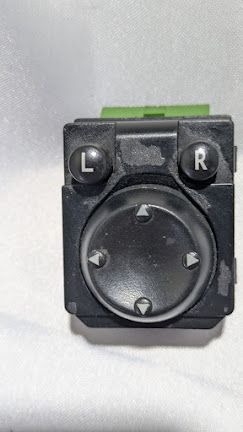 FERRARI 360 SPIDER PARTS MIRROR SWITCH AT CENTER CONSOLE 181275