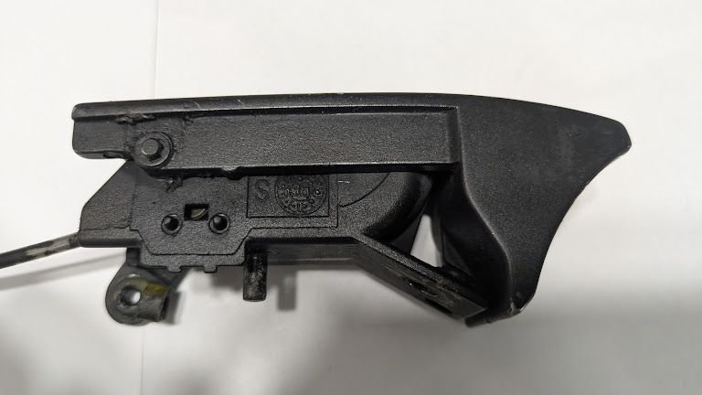 FERRARI 456 LEFT DOOR INSIDE RELEASE HANDLE 66217500