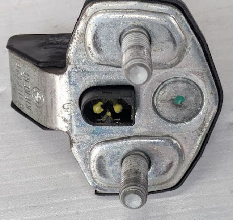 FERRARI 456M DOOR STRIKER RIGHT OR LEFT 63157000