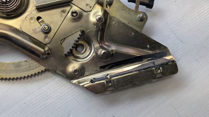 FERRARI 456 LEFT DOOR ROLL UP WINDOW REGULATOR 66219100