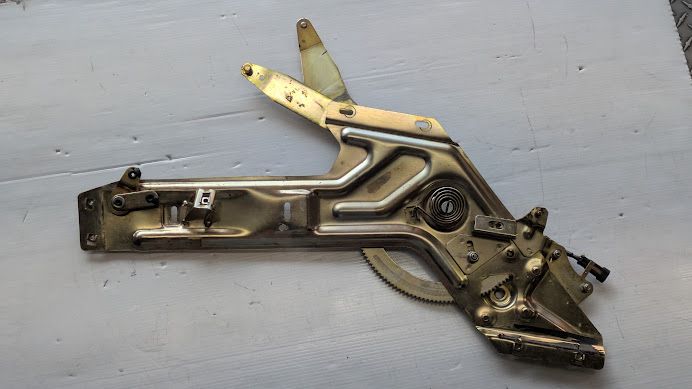 FERRARI 456 LEFT DOOR ROLL UP WINDOW REGULATOR 66219100