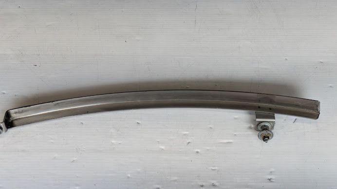 FERRARI 456 LEFT DOOR ROLL UP GLASS REAR GUIDE 63786600