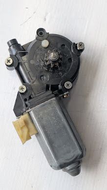 FERRARI 360 456 550 575 575M PARTS LEFT DOOR WINDOW MOTOR 63211900