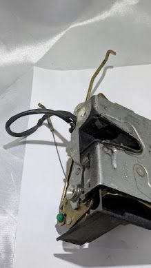 FERRARI 456 LEFT DOOR LATCH 63497500