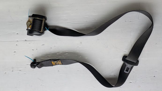 FERRARI 456 RIGHT SIDE SEAT BELT SPOOL 64928500
