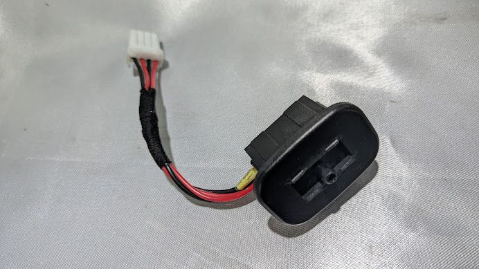 FERRARI 456 RIGHT SIDE  SEAT SWITCH 65838300