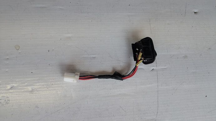 FERRARI 456 LEFT SIDE  SEAT SWITCH 65838400