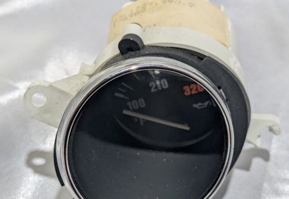 FERRARI  456M 2001 CENTER CONSOLE GAUGE FOR OIL TEMP 176980