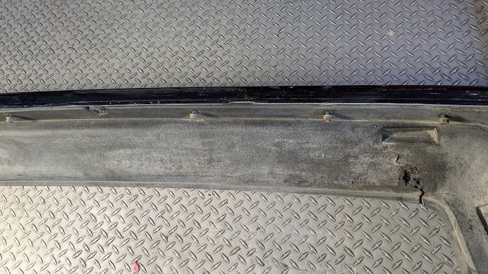 96 97 98 99 ROLLS ROYCE SILVER SPUR REAR bumper 	UT10040PG