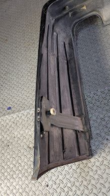 96 97 98 99 ROLLS ROYCE SILVER SPUR REAR bumper 	UT10040PG