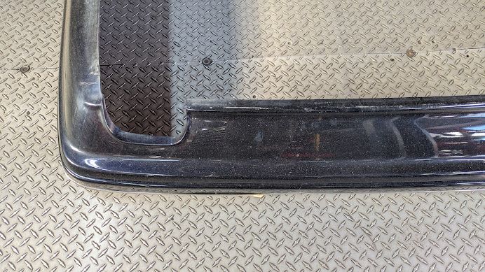 96 97 98 99 ROLLS ROYCE SILVER SPUR REAR bumper 	UT10040PG