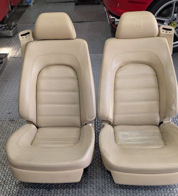 FERRARI  456M FRONT SEAT SET ON CREAM WITH TRACKS 65832126