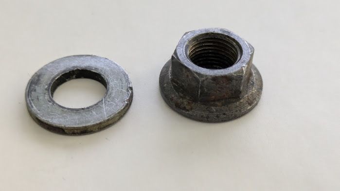 Ferrari 360 ENGINE PART CYLINDER HEAD FASTENING NUT AND WASHER  148093