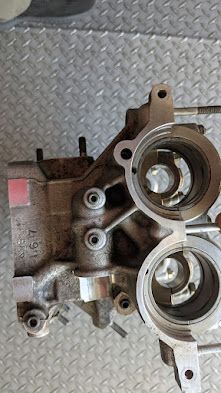 Ferrari 360 ENGINE PART CYLINDER HEAD RIGHT SIDE WITH VALVES 212395